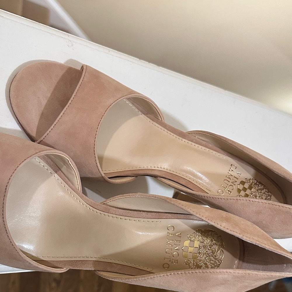 Vince Camuto Women's Nude Heels - Picture 4 of 5